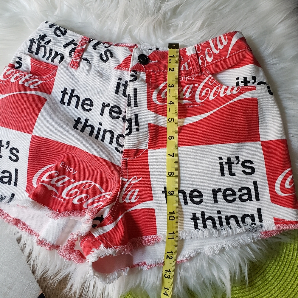 Coca cola short. - Picture 8 of 8